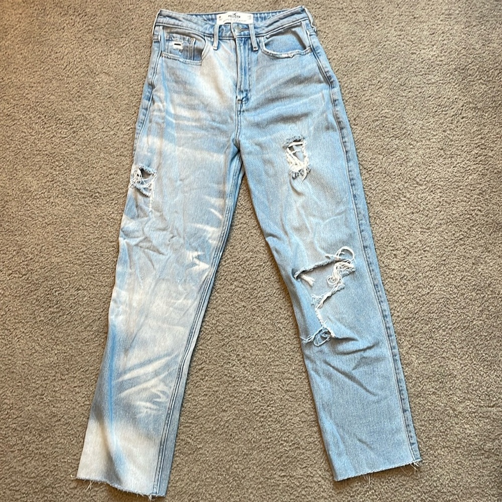 Hollister Curvy Ultra High-Rise Vintage Straight Jeans